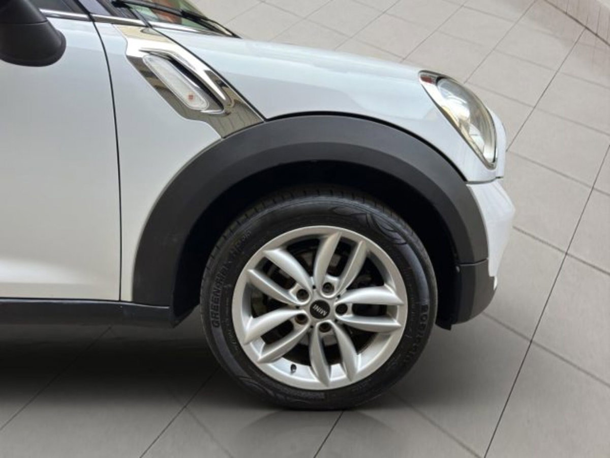 MINI Mini Countryman 1.6 Cooper D Countryman (15)