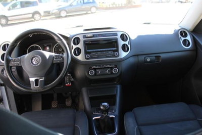 Volkswagen Tiguan 2.0 TDI 177 CV 4MOTION DSG R-Line BlueMotion Tech. (10)