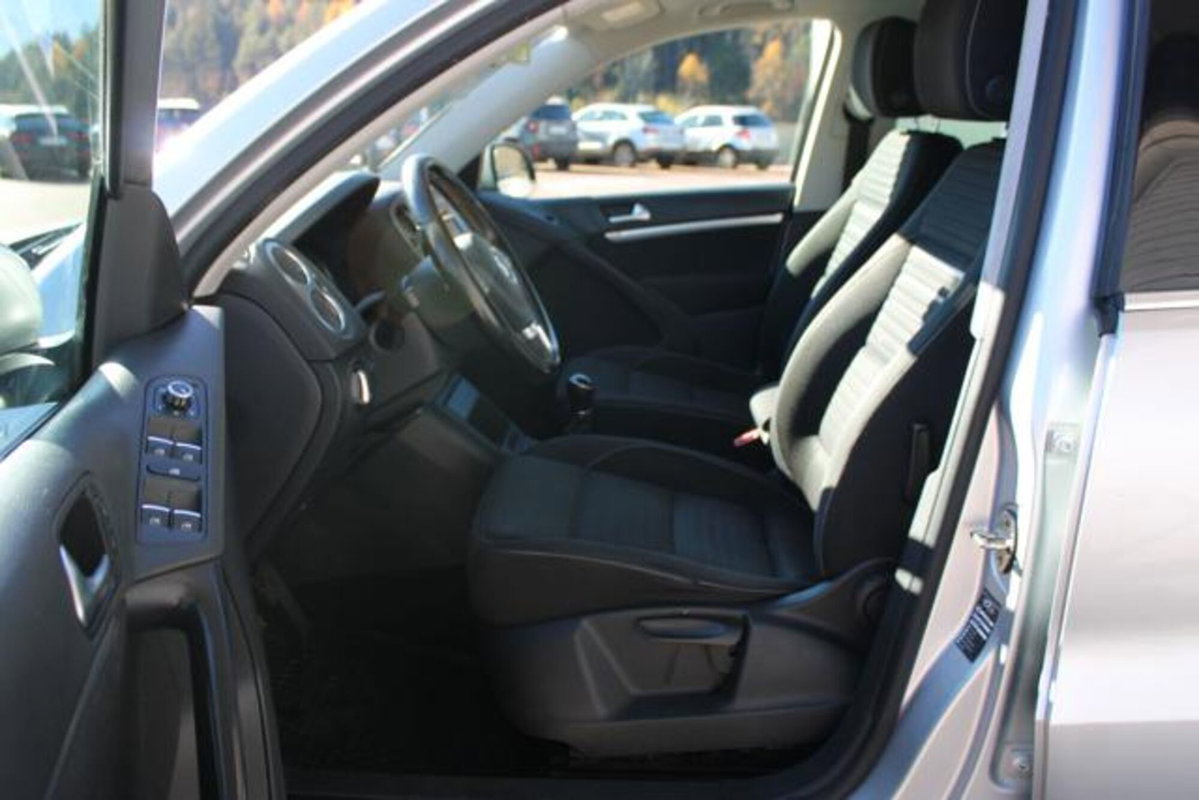Volkswagen Tiguan 2.0 TDI 177 CV 4MOTION DSG R-Line BlueMotion Tech. (8)