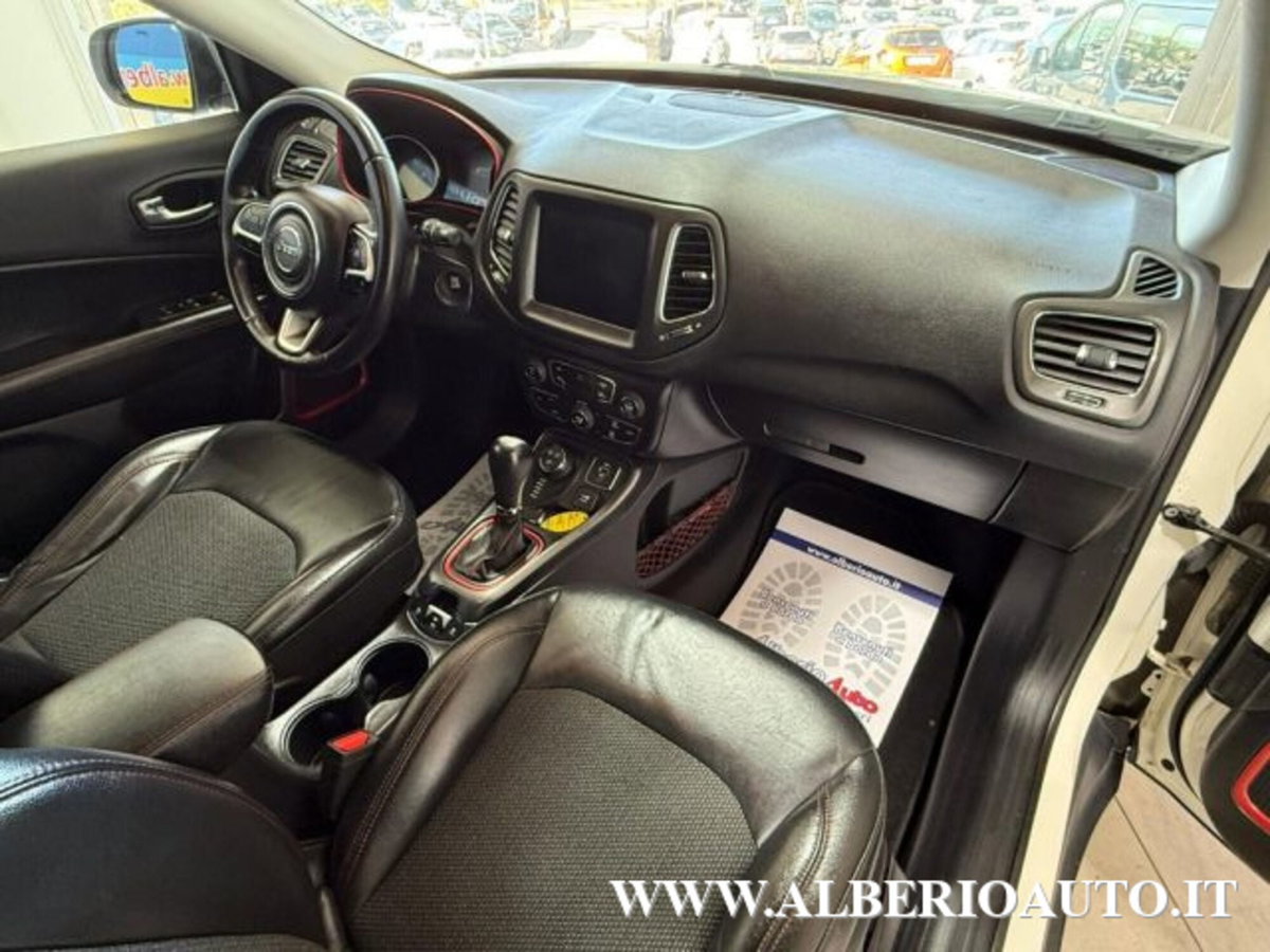 Jeep Compass 2.0 Multijet II 170 aut. 4WD Trailhawk (8)