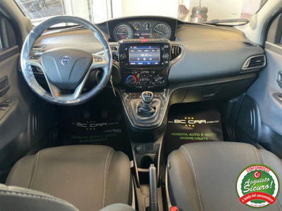 Lancia Ypsilon 1.0 FireFly 5 porte S&S Hybrid Gold Plus (11)