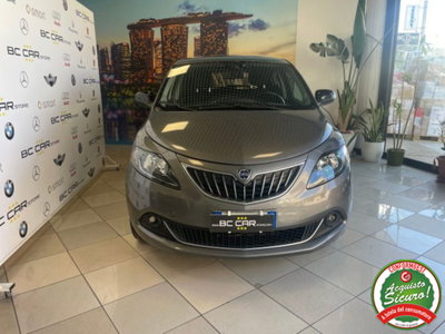 Lancia Ypsilon 1.0 FireFly 5 porte S&S Hybrid Gold Plus (2)