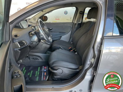 Lancia Ypsilon 1.0 FireFly 5 porte S&S Hybrid Gold Plus (8)
