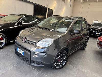 Fiat Panda 1.0 FireFly S&S Hybrid City Cross usata