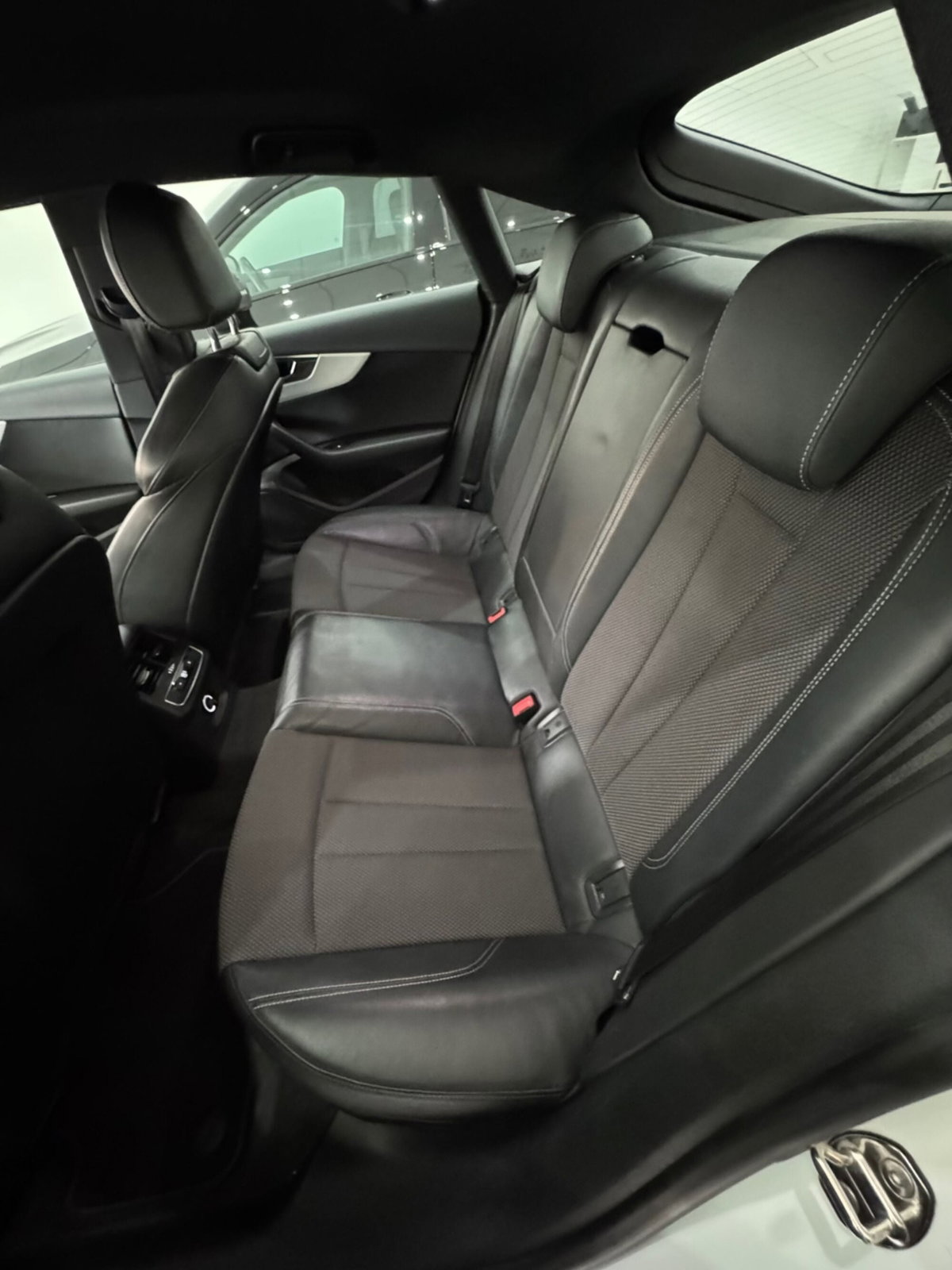 Audi A5 Coupé 2.0 TDI 190 CV ultra S tronic Sport (13)