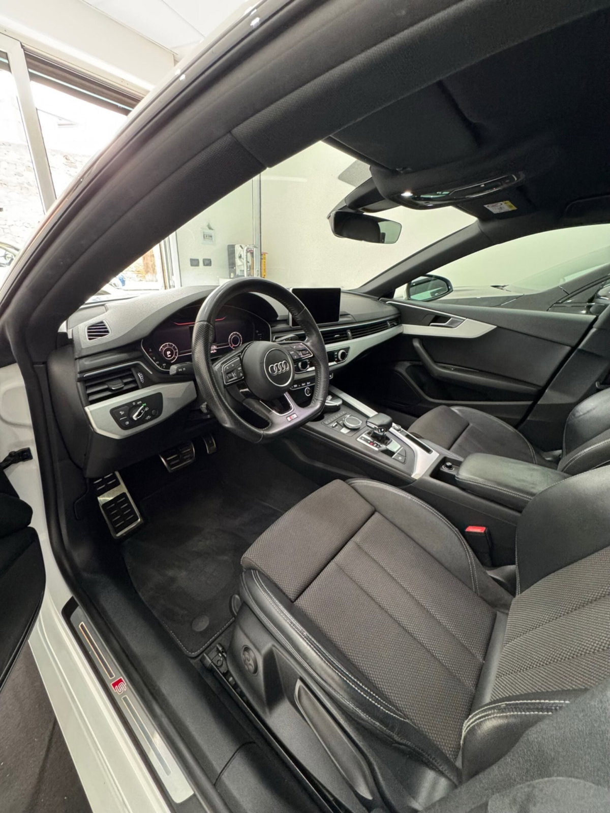 Audi A5 Coupé 2.0 TDI 190 CV ultra S tronic Sport (7)