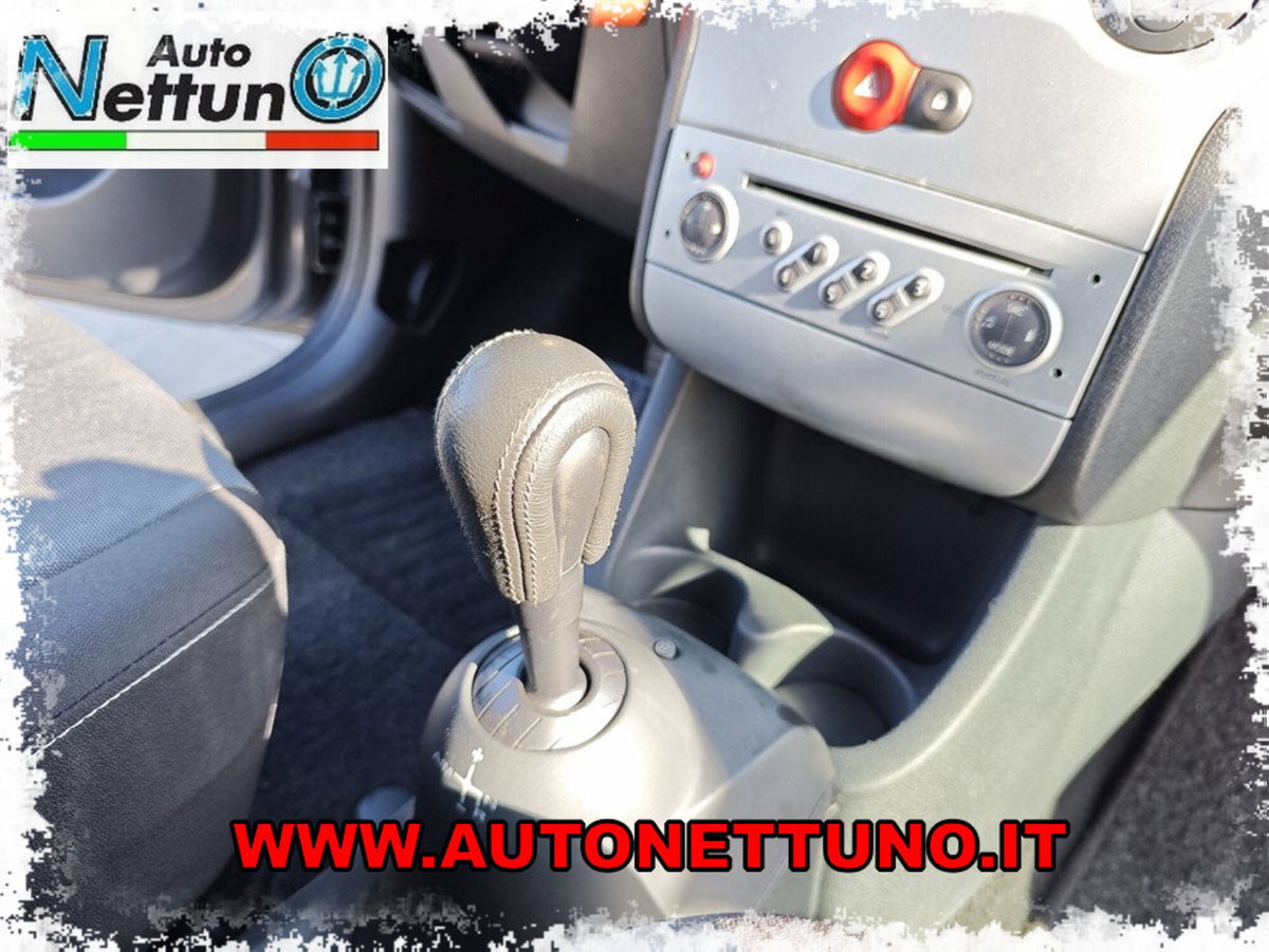Renault Grand Modus 1.2 16V Dynamique (18)