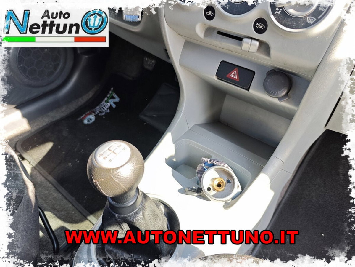 Nissan Pixo 1.0 5 porte GPL Eco Fun (14)