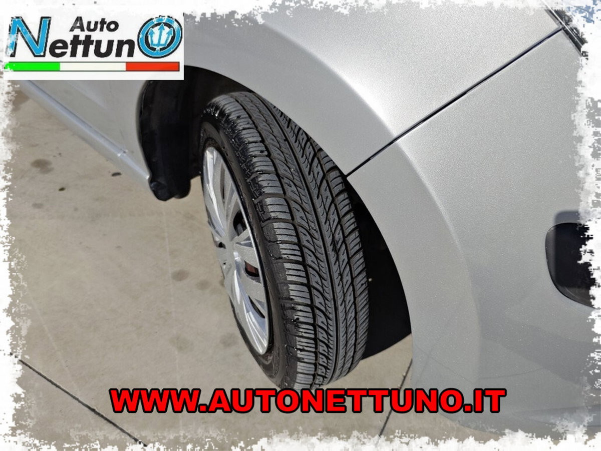 Nissan Pixo 1.0 5 porte GPL Eco Fun (17)