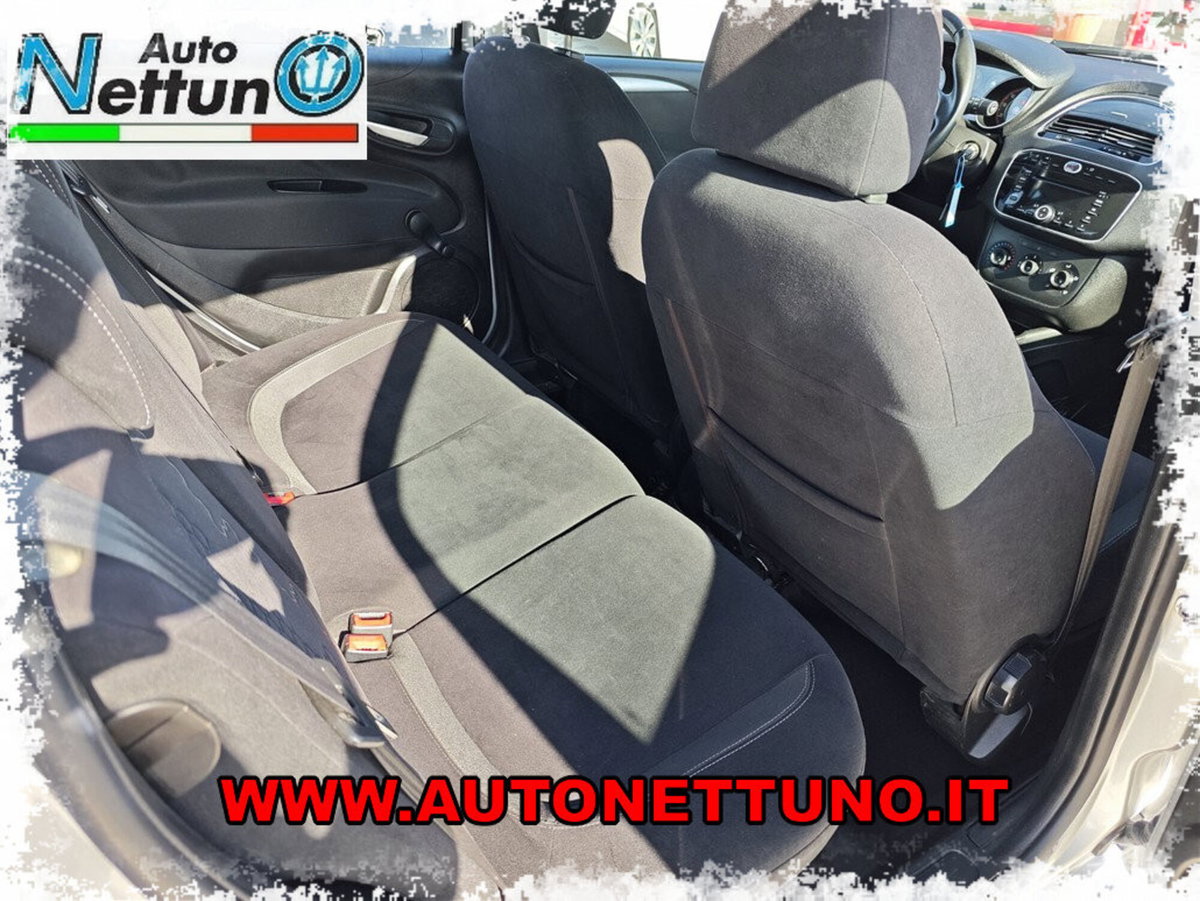 Fiat Punto 1.2 8V 5 porte Lounge (10)
