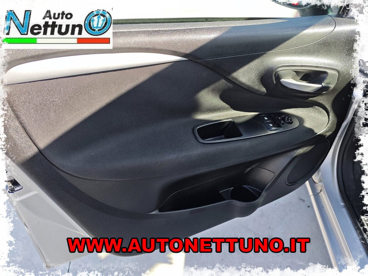 Fiat Punto 1.2 8V 5 porte Lounge (12)