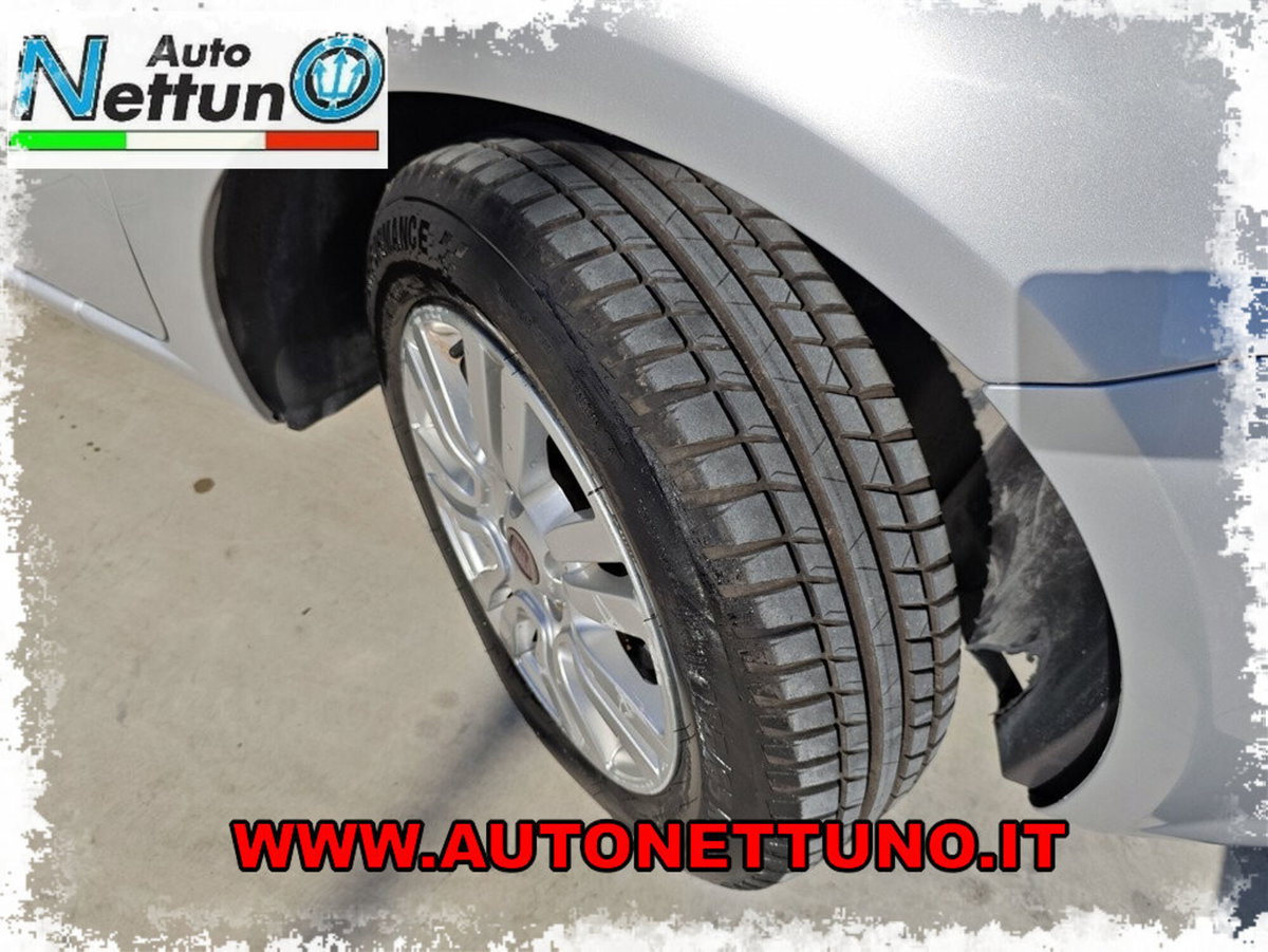 Fiat Punto 1.2 8V 5 porte Lounge (9)
