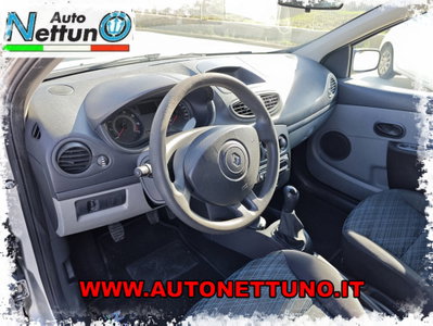 Renault Clio Storia 1.2 16V 5 porte Dynamique (9)