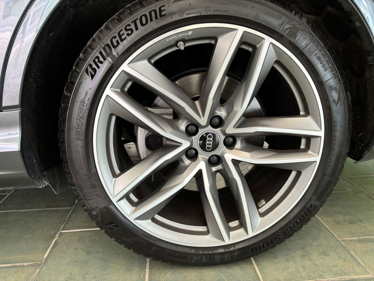 Audi Q7 50 TDI quattro tiptronic (8)