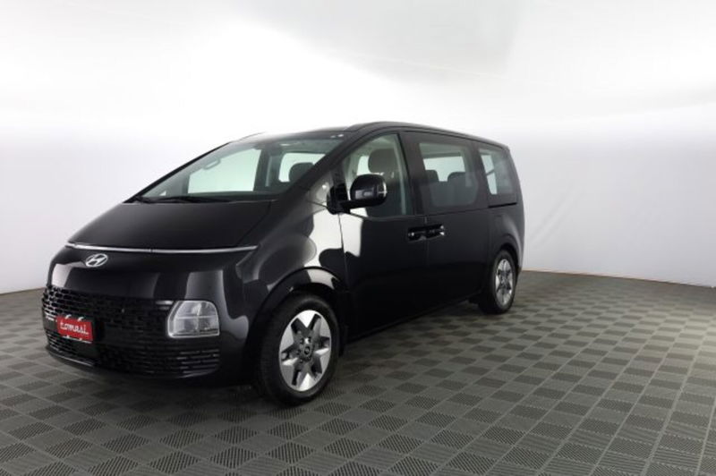 Hyundai Staria 2.2 2wd auto