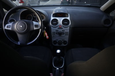 Opel Corsa 1.3 CDTI 75CV F.AP. 5 porte Cosmo (2)