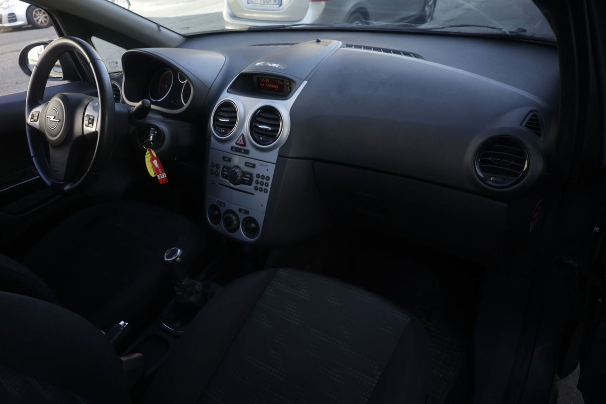 Opel Corsa 1.3 CDTI 75CV F.AP. 5 porte Cosmo (8)