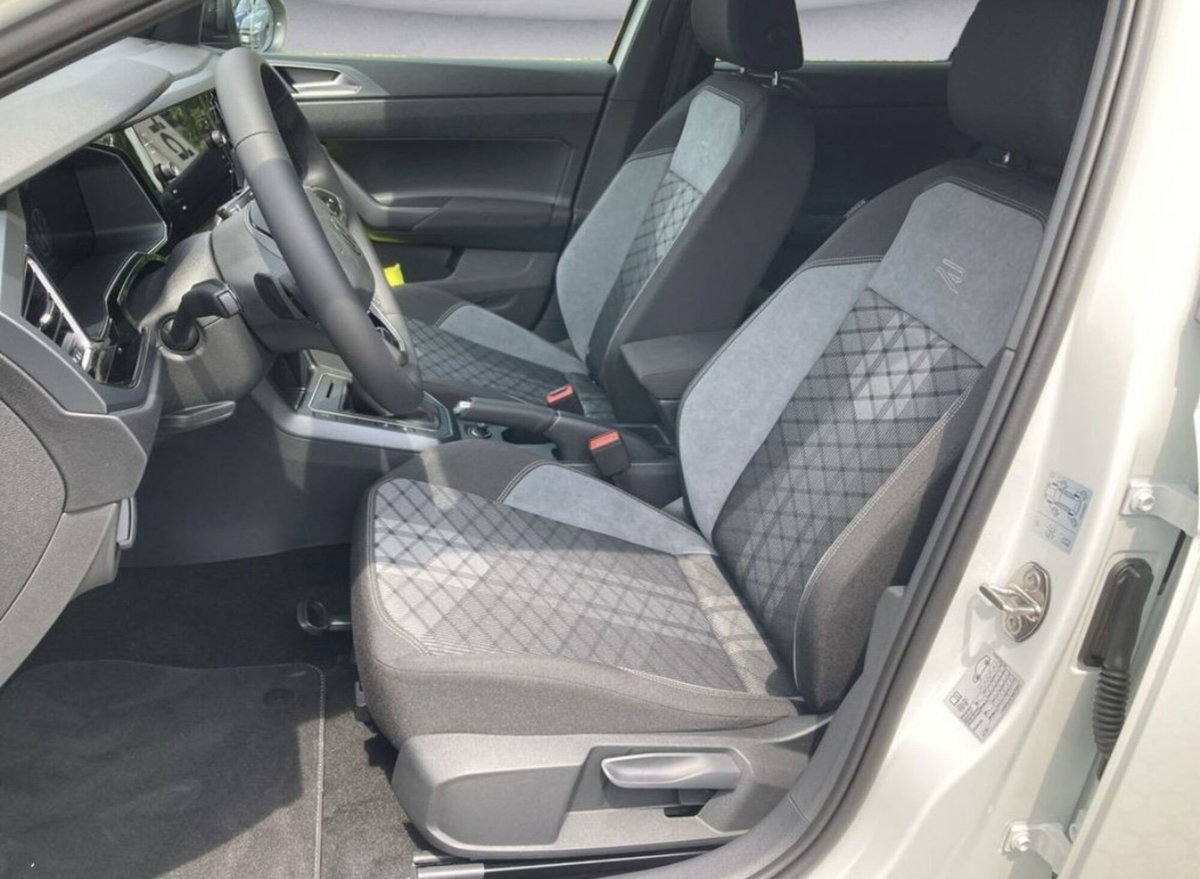 Volkswagen Taigo 1.5 tsi R-Line 150cv dsg (6)