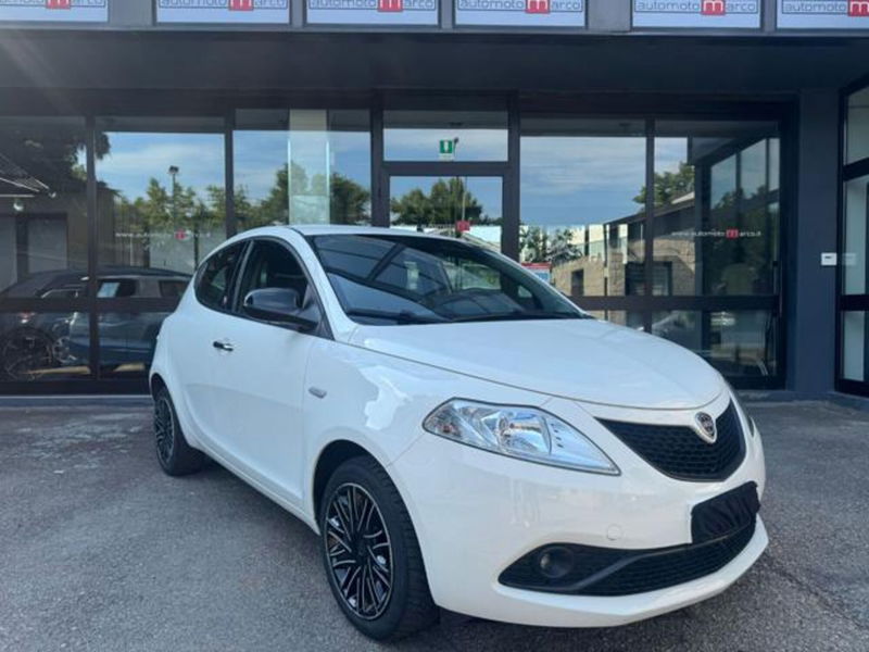 Lancia Ypsilon 1.2 69 CV 5 porte GPL Ecochic Gold