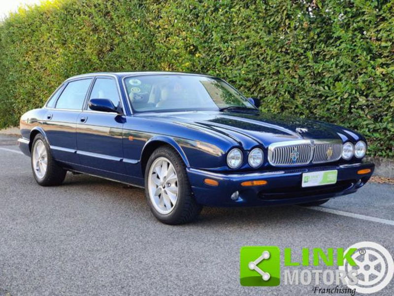 Jaguar XJ8 3.5 V8 cat