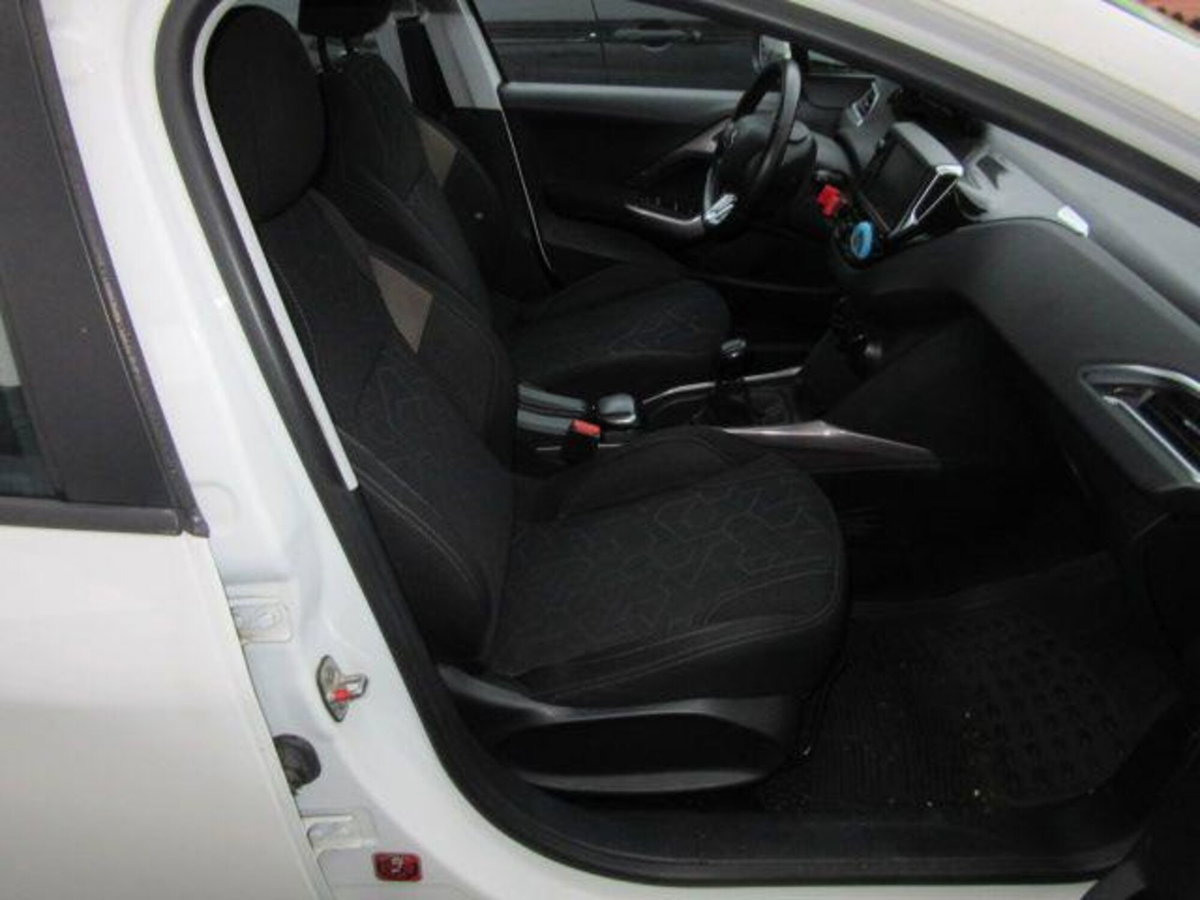 Peugeot 2008 82 ETG5 S&S Active (5)