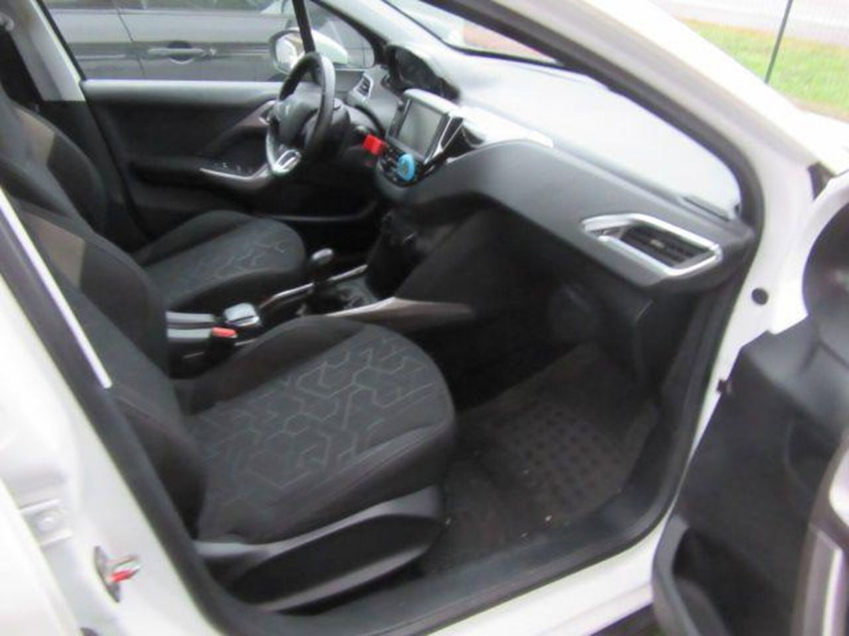 Peugeot 2008 82 ETG5 S&S Active (7)