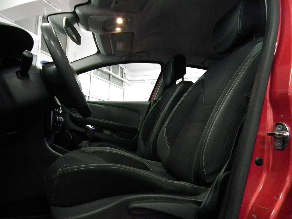 Renault Clio SCe 75 CV 5 porte Zen (13)