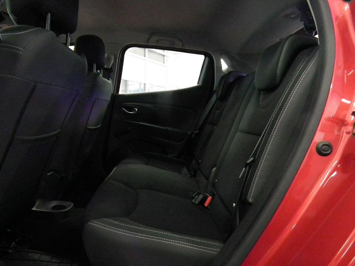 Renault Clio SCe 75 CV 5 porte Zen (14)
