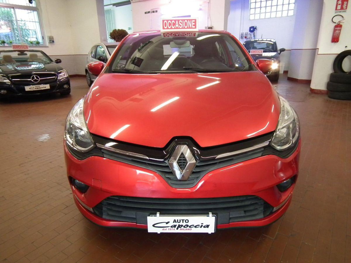 Renault Clio SCe 75 CV 5 porte Zen (2)