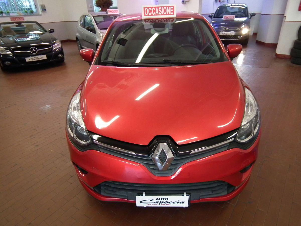 Renault Clio SCe 75 CV 5 porte Zen (3)