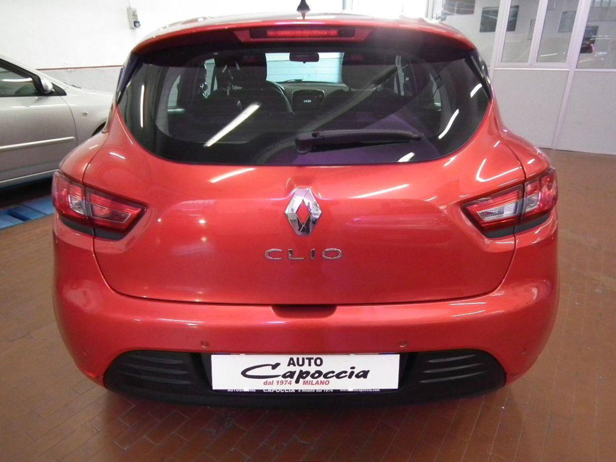 Renault Clio SCe 75 CV 5 porte Zen (5)
