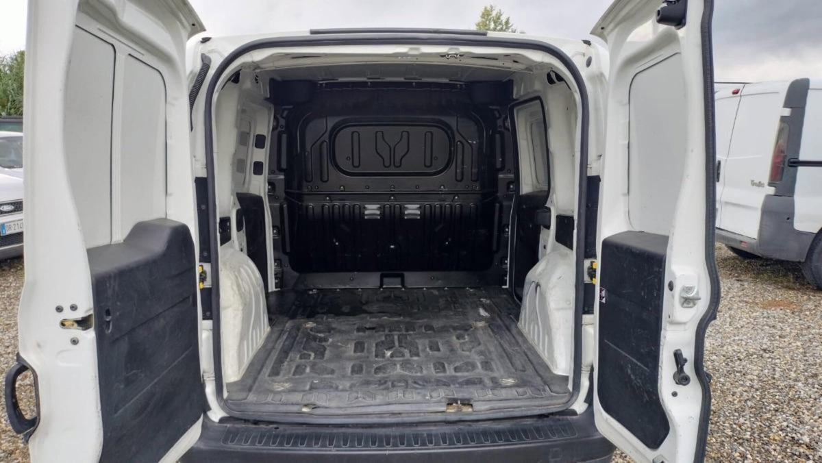 Fiat Doblò Furgone 1.6 MJT 105CV PC-TN Cargo Lamierato SX E5+ (8)