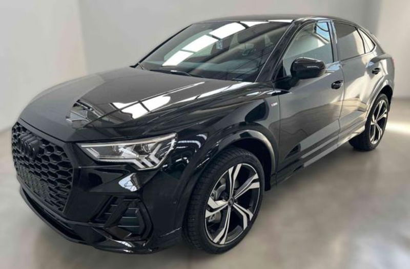 Audi Q3 Sportback 40 2.0 tdi Identity Black quattro 193cv s-tronic