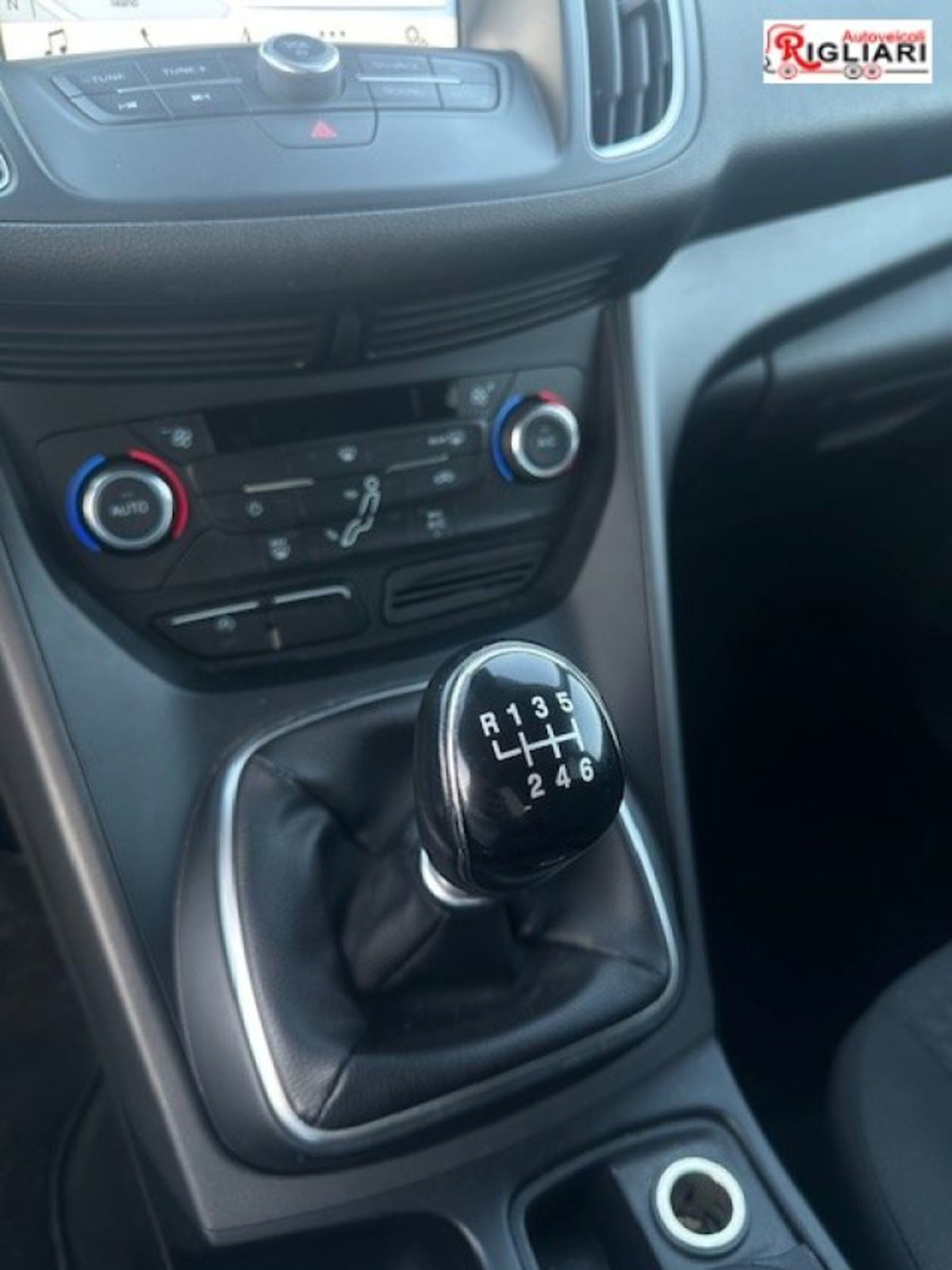Ford C-Max 1.5 EcoBlue 120CV Start&Stop Business (13)