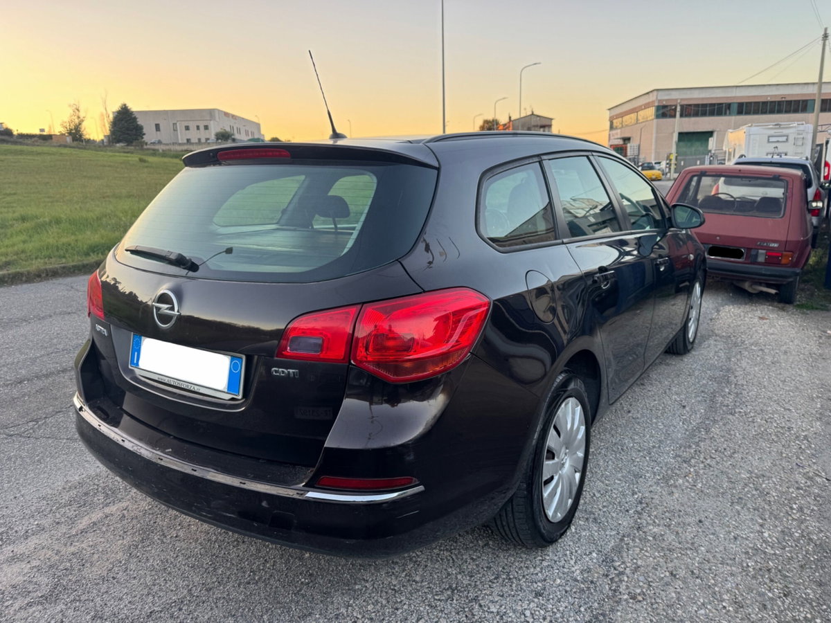 Opel Astra Station Wagon 1.7 CDTI 110CV Sports Elective (5)