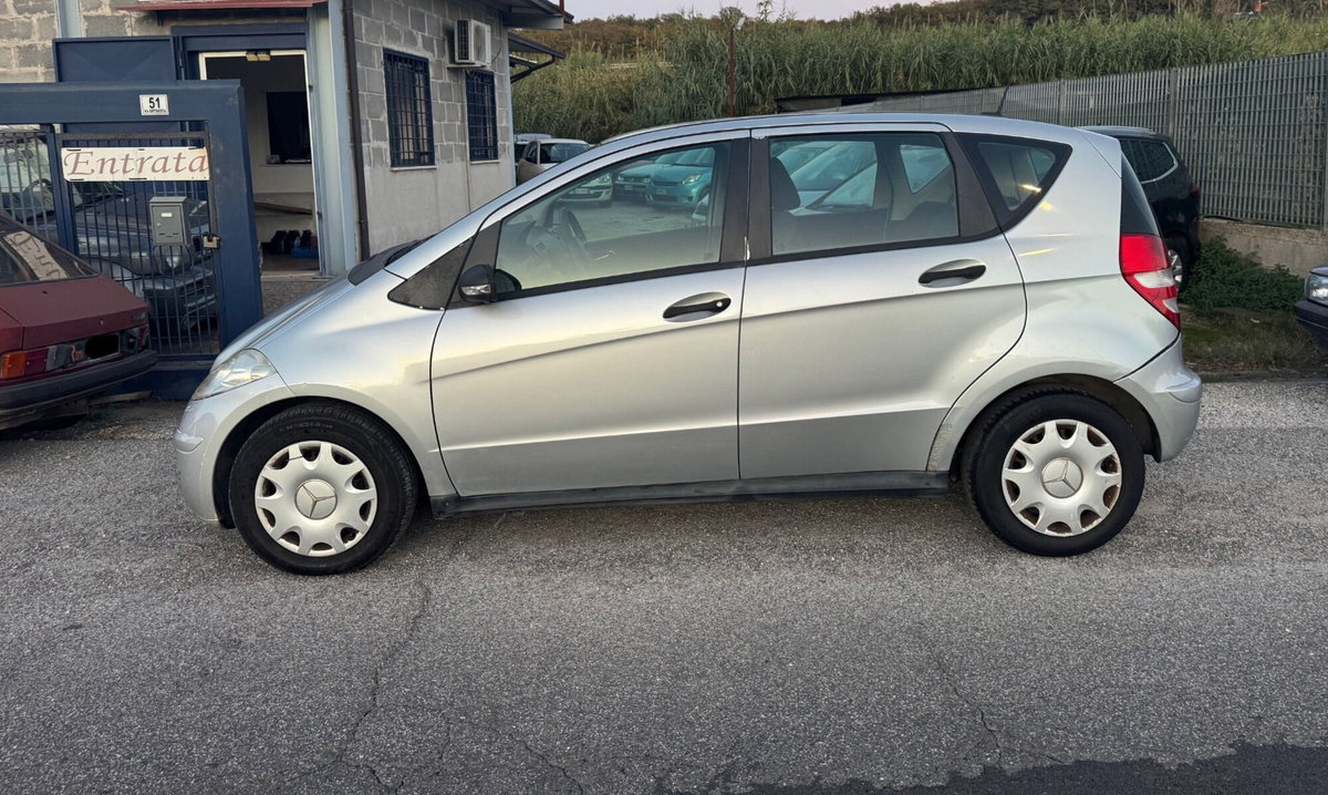 Mercedes-Benz Classe A 180 CDI Classic (2)