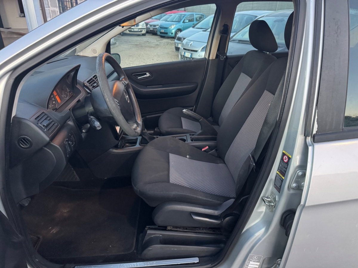 Mercedes-Benz Classe A 180 CDI Classic (7)