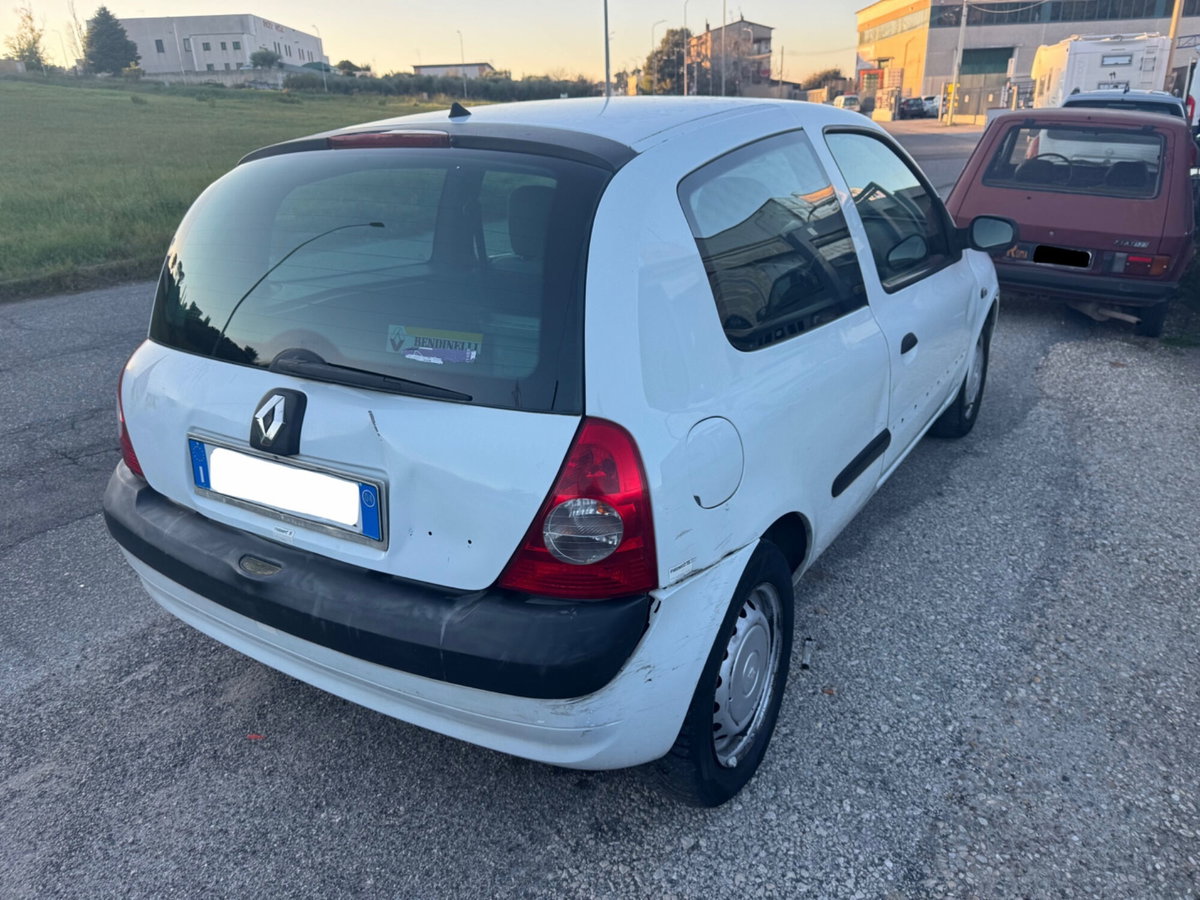 Renault Clio 1.5 dCi 65CV cat 3 porte Access Van (5)