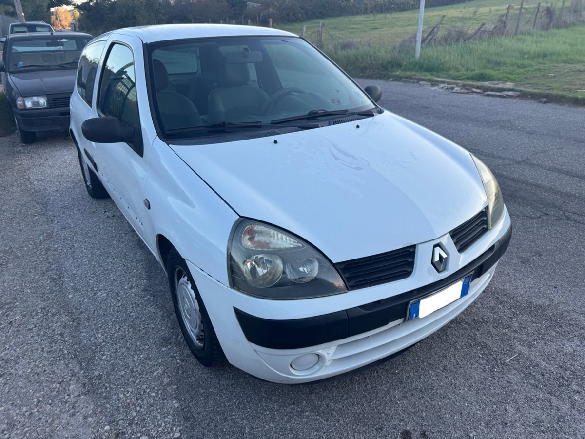 Renault Clio 1.5 dCi 65CV cat 3 porte Access Van (6)