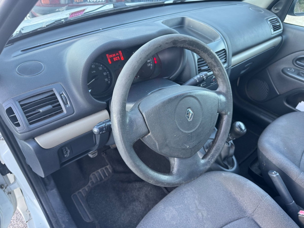 Renault Clio 1.5 dCi 65CV cat 3 porte Access Van (9)