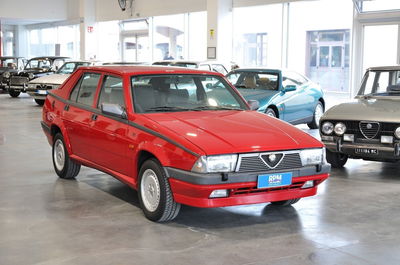 Alfa Romeo 75 2.0i Twin Spark usata