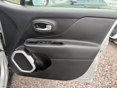 Jeep Renegade 1.6 Mjt 120 CV Limited (17)