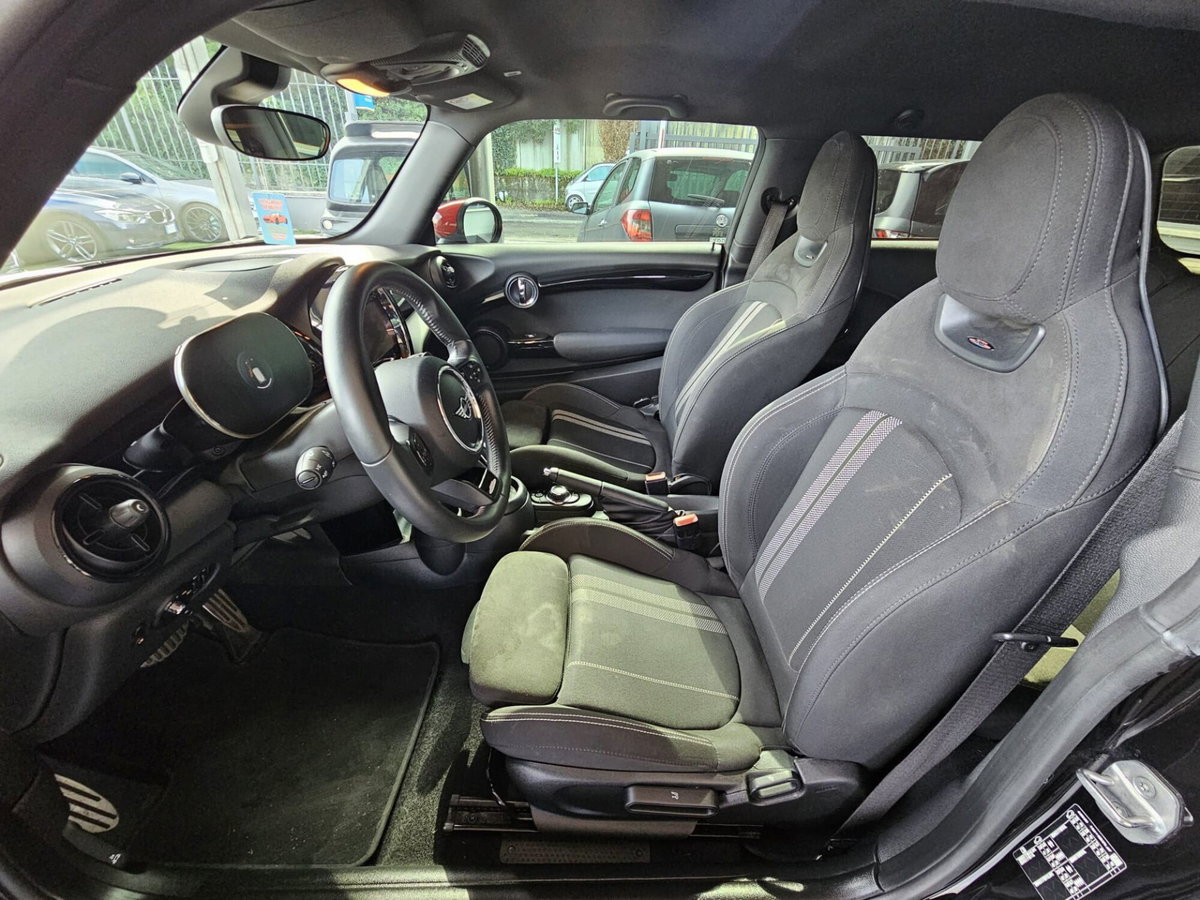 MINI Mini 2.0 John Cooper Works JCW (11)