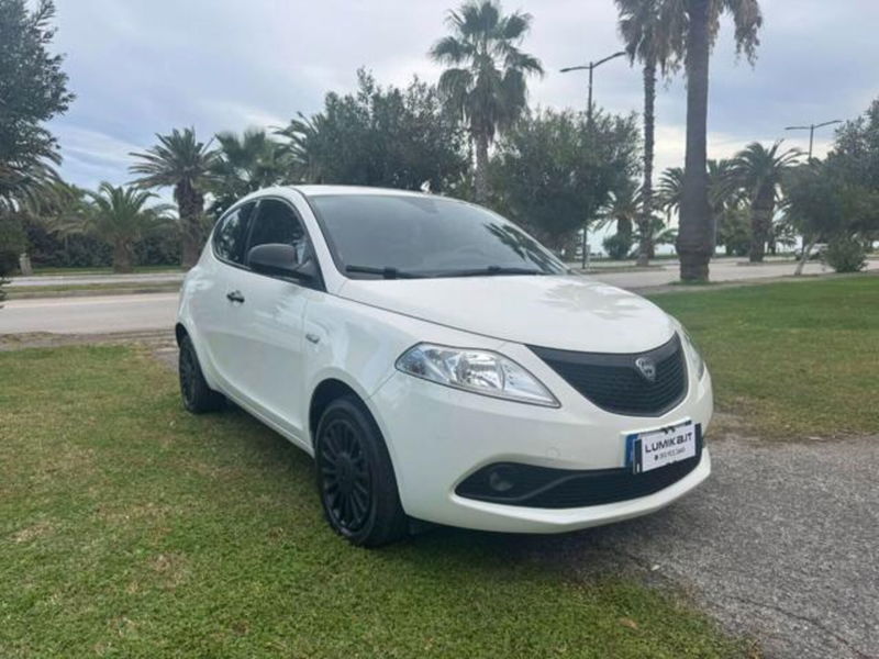 Lancia Ypsilon 1.2 69 CV 5 porte S&S Elefantino Blu