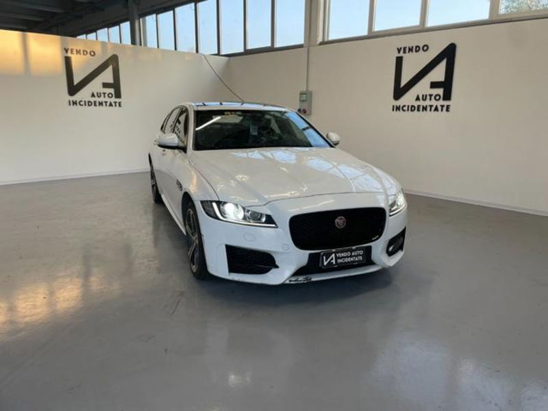 Jaguar XF 2.0 D 180 CV AWD aut. R-Sport