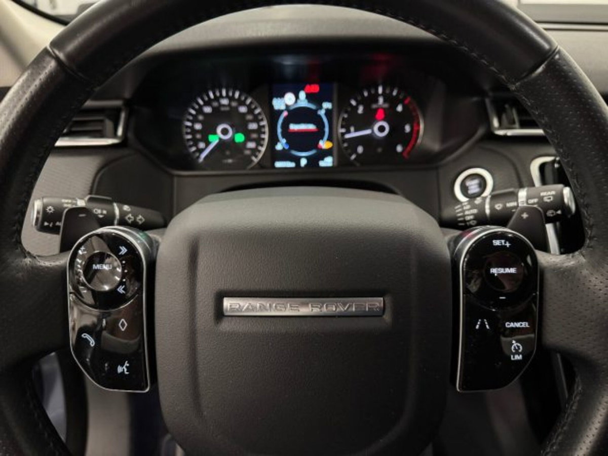Land Rover Range Rover Velar 2.0D I4 180 CV (13)