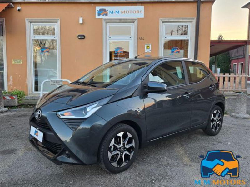Toyota Aygo Connect 1.0 VVT-i 72 CV 5 porte x-fun