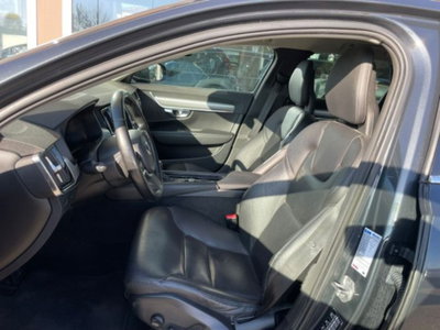 Volvo V90 D4 Geartronic R-design (11)