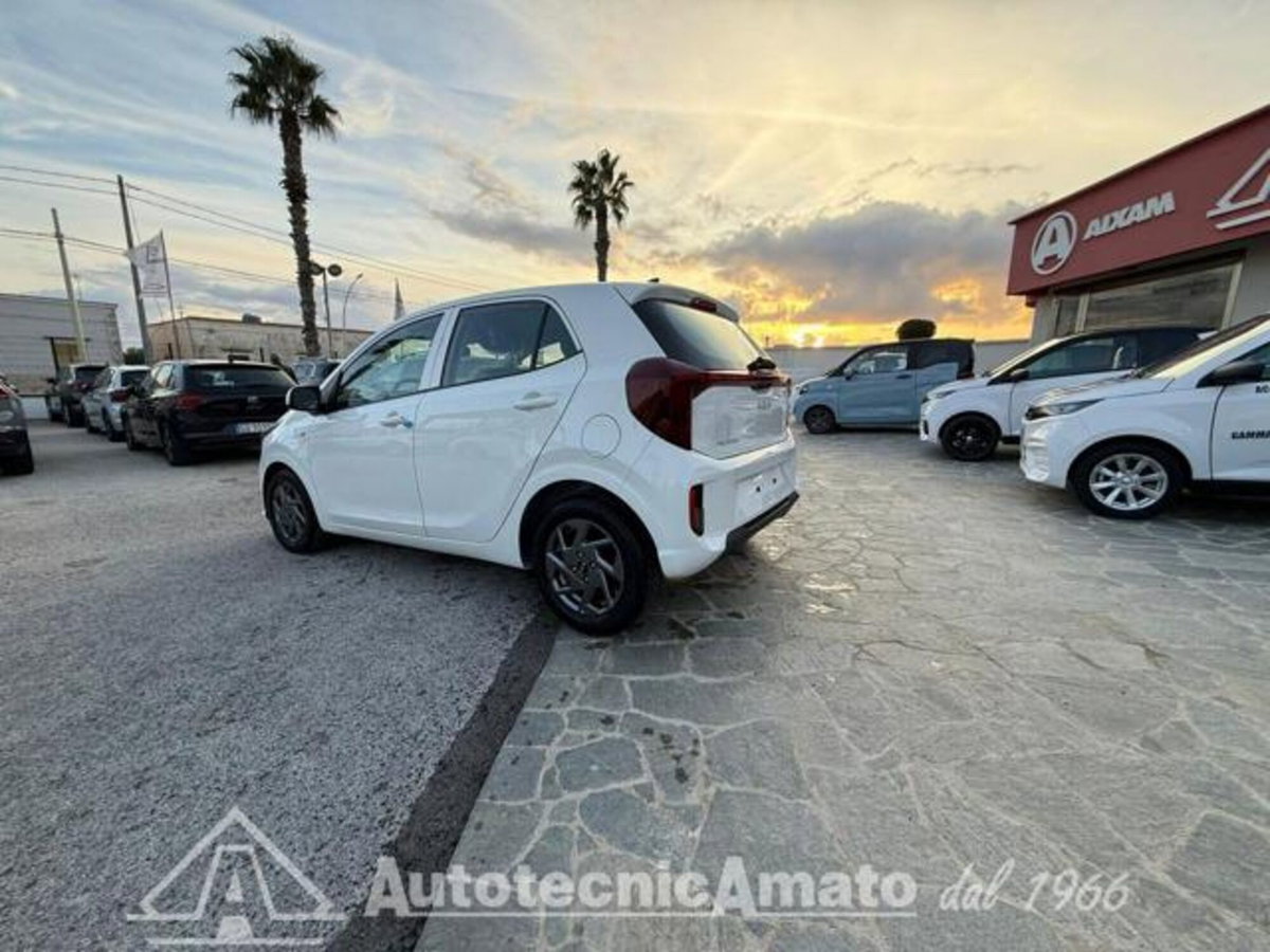 Kia Picanto 1.0 gdi Urban (3)