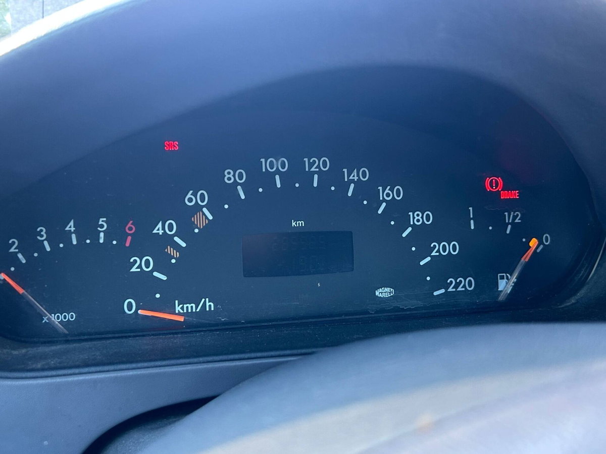 Mercedes-Benz Classe A 140 cat Classic (13)